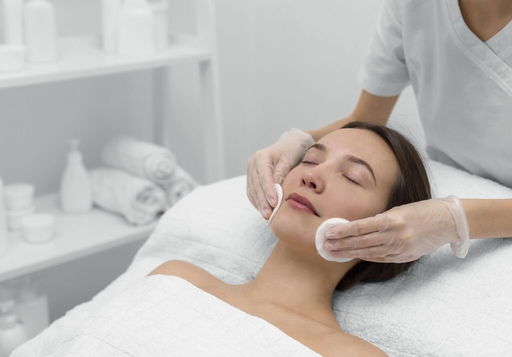 Beauty parlour near Ashiana Digha Road, Patna